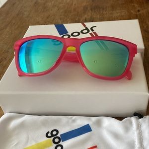 Pink goodr running sunglasses with box and bag
